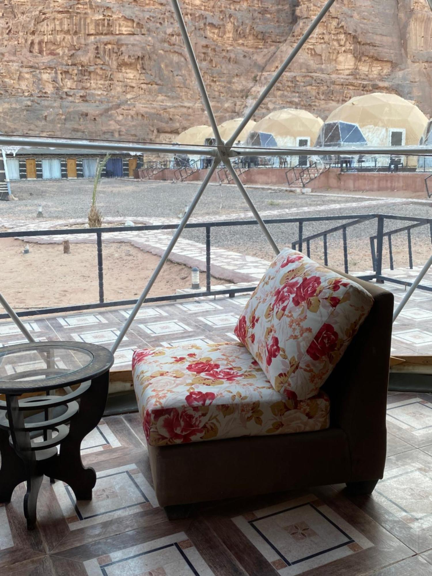 Wadi Rum Sky Camp Exteriör bild