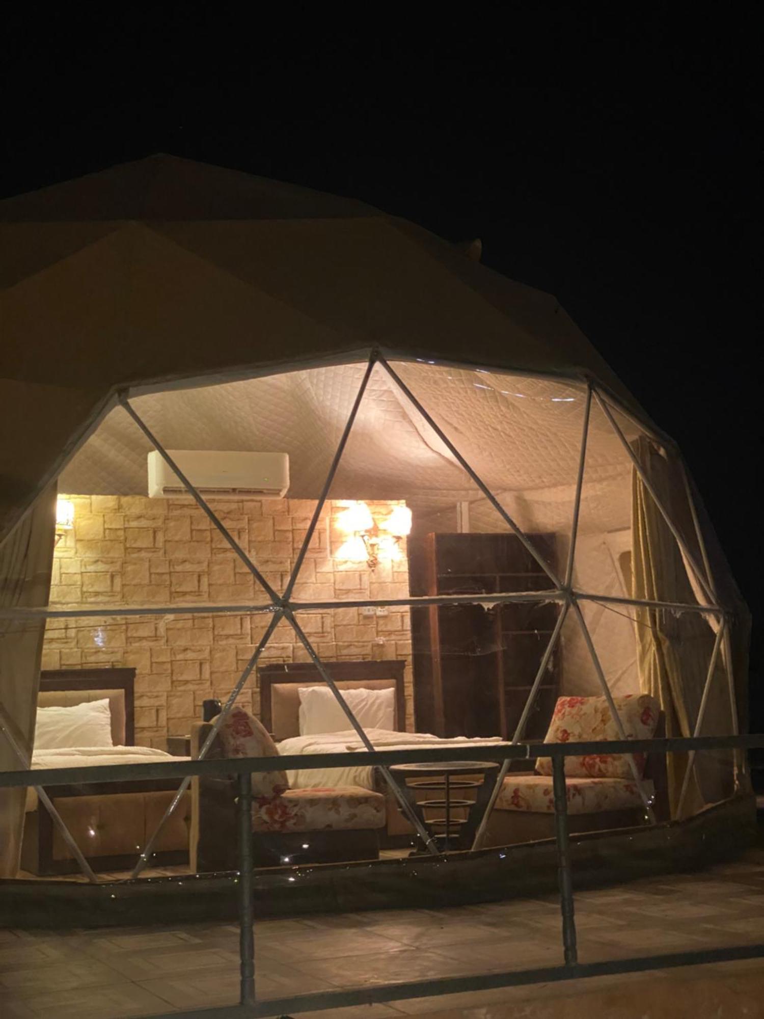 Wadi Rum Sky Camp Exteriör bild