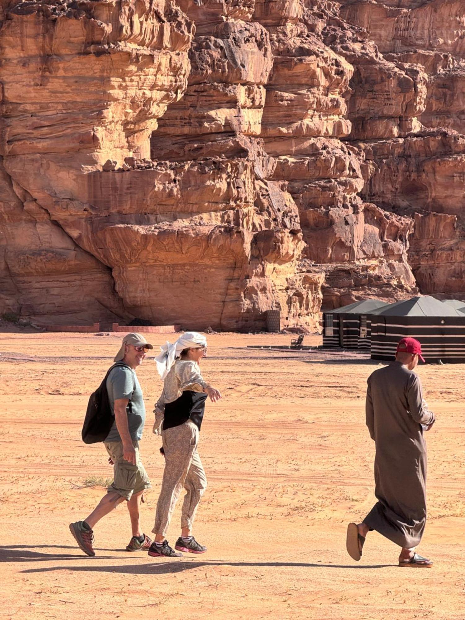 Wadi Rum Sky Camp Exteriör bild