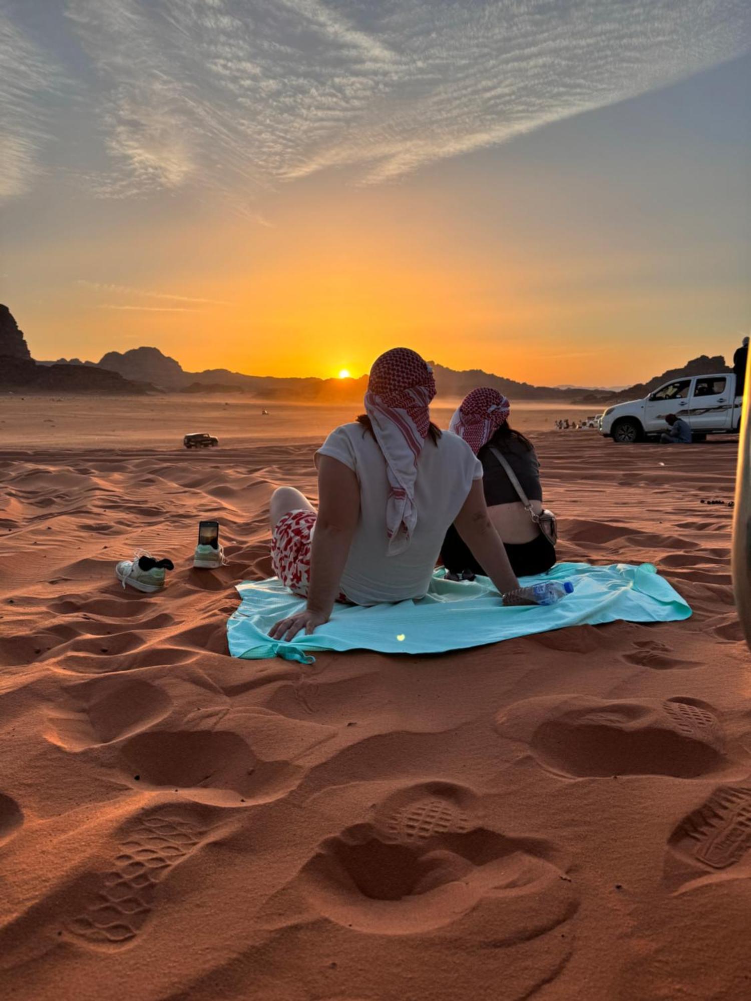 Wadi Rum Sky Camp Exteriör bild
